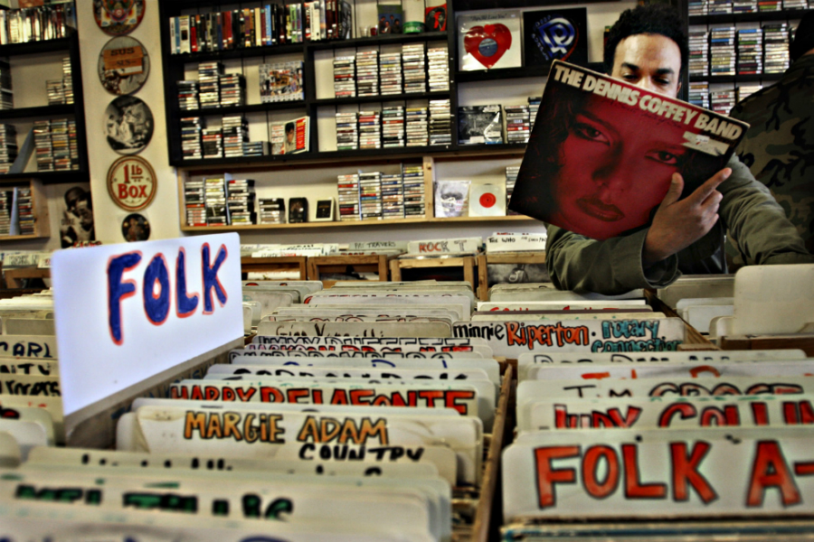 Record Store Day (via http://www.hoxtonradio.com/wp-content/uploads/2013/04/record-store-day.jpg)