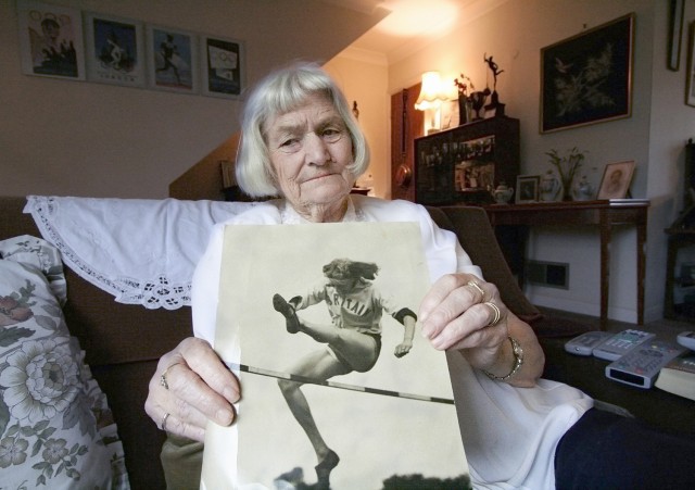 Dorothy-Tyler-née-Odam-b.-1920-Surrey-2008-High-Jump-silver-medal.-Katherine-Green-web-res