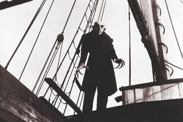 Nosferatu 1922 Count Orlok Max Shreck on the deck of the Empusa mptvimages_web